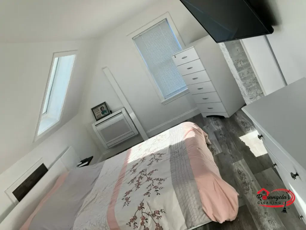 Hire Cleaners for Residential Deep Cleaning Service - Room